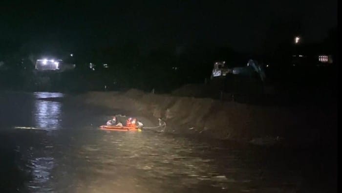 Banjir Bandang Terjang Sungai Klawing Purbalingga, Tiga Pekerja Proyek Dilaporkan Hilang
