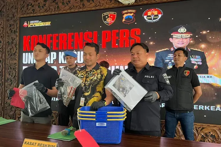 Bobol Indomaret dari Atap, Dua Pria Diringkus Polisi Temanggung