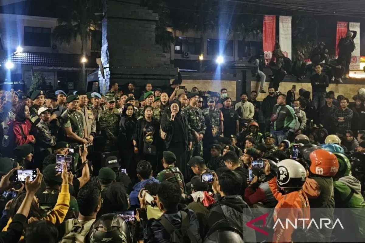 Dalam Aksi Damai, Kapolresta Malang Ajak Doakan Affan Kurniawan