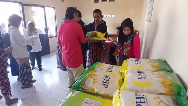 Daya Beli Turun, Warga Serbu Gerakan Pangan Murah di Desa Keji Ungaran Barat