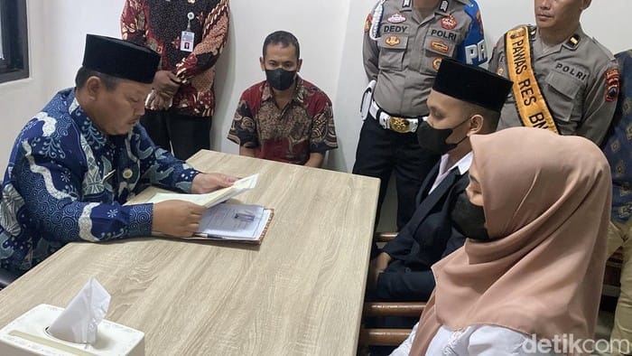 Di Tengah Proses Hukum, Tahanan Narkoba di Banjarnegara Jalani Akad Nikah