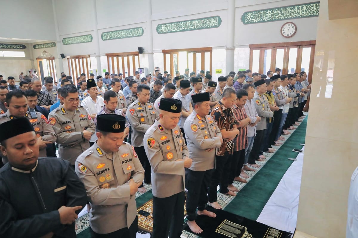 Doakan Affan Kurniawan, Polda Banten Laksanakan Sholat Ghaib