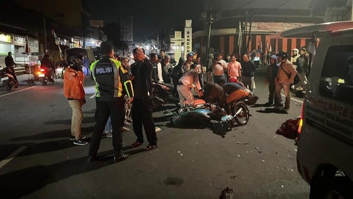 Dua Tewas dalam Kecelakaan Adu Banteng Motor di Bandongan, Magelang