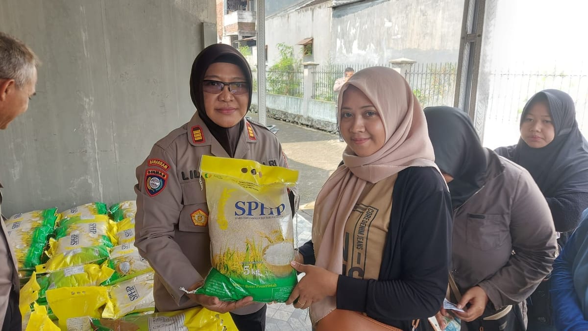 Dukung Pangan Murah, Polresta Malang Kota Distribusikan 36 Ton Beras