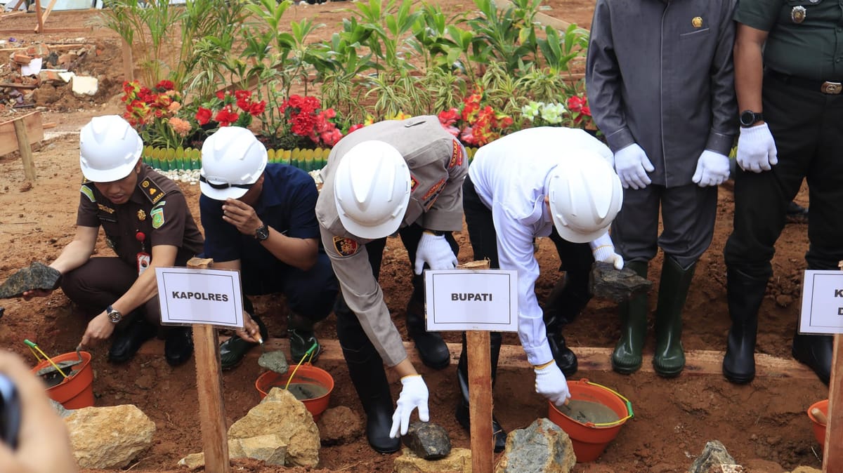 Dukung Program Nasional, Polres Kutai Timur Laksanakan Groundbreaking SPPG MBG