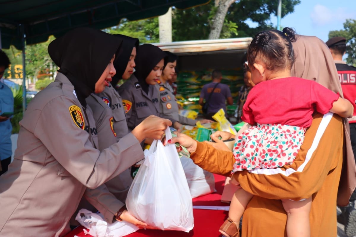 Gerakan Pangan Murah Digelar, Polres Kobar dan Bulog Stabilkan Harga Sembako