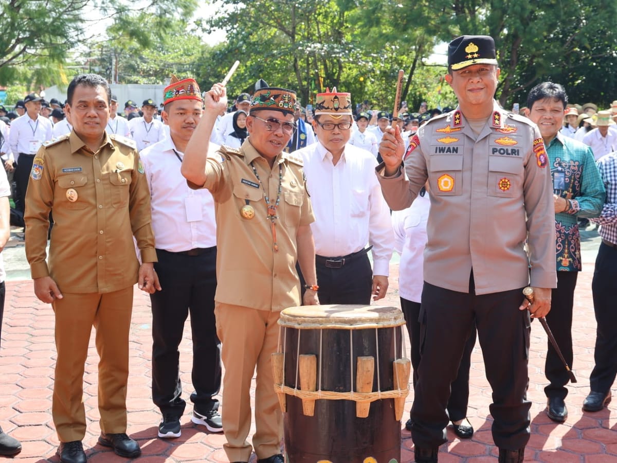 Hadapi Mahasiswa Baru UPR, Kapolda Kalteng Tekankan Pentingnya Disiplin dan Semangat Belajar