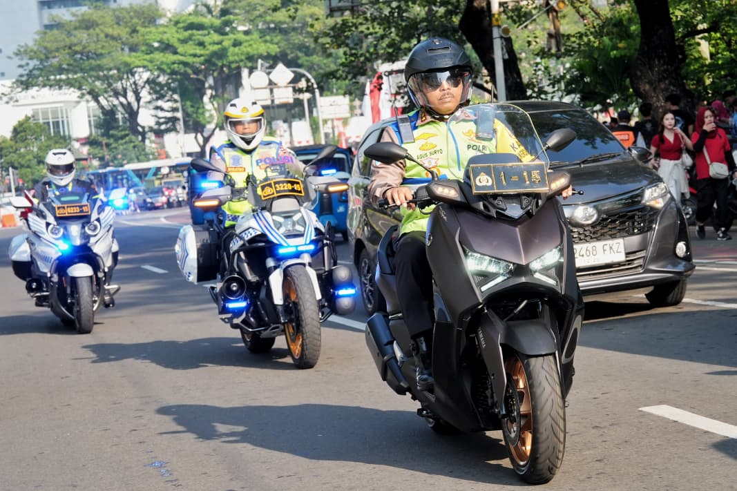 Jelang Puncak HUT ke-80 RI, Kakorlantas Polri Tinjau Pengamanan Lalin dengan Motor