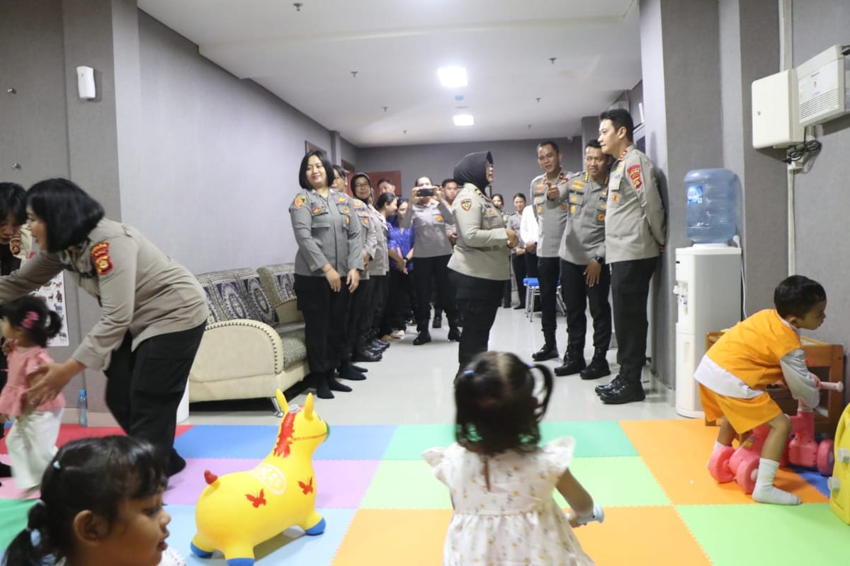 Kapolda Bali Cek Ruangan dan Fasilitas Dharma Kids Care