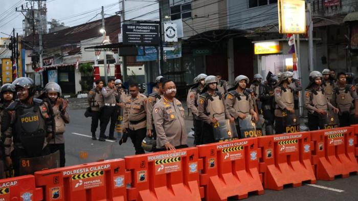 Kapolresta Cilacap Turun Langsung Redam Situasi Mencekam Akibat Ancaman Anarko