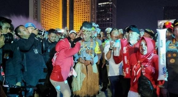 Kapolri Hadiri Karnaval HUT ke-80 RI, Sapa Warga di Bundaran HI