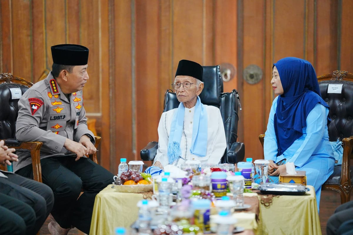 Kapolri Silaturahmi ke Ponpes Shiddiqiyyah Jombang, Perkuat Sinergi antara Umara dan Ulama