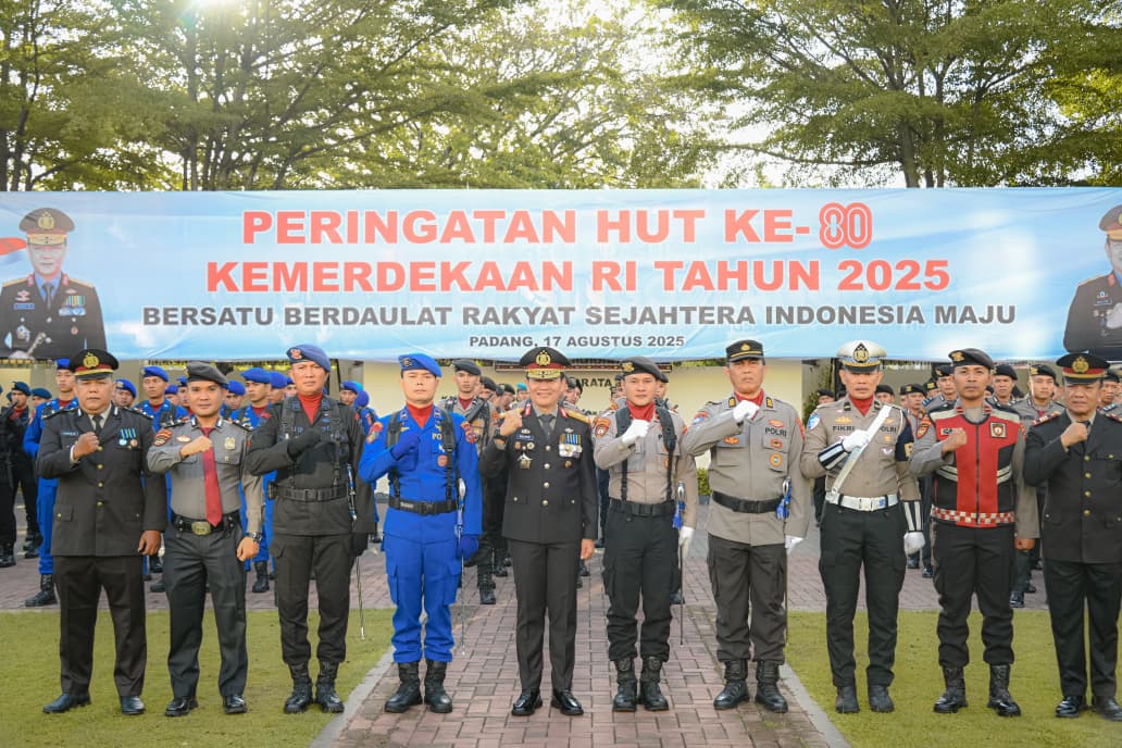 Khidmat dan Penuh Semangat, Upacara HUT RI ke-80 Dipimpin Wakapolda Sumbar