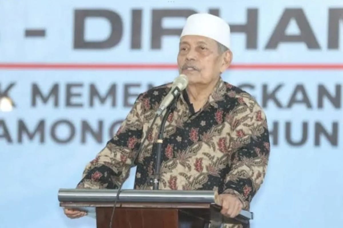 Kiai Ghofur Serukan Ketenteraman, Ajak Masyarakat Percayakan Penanganan Situasi kepada Kapolri