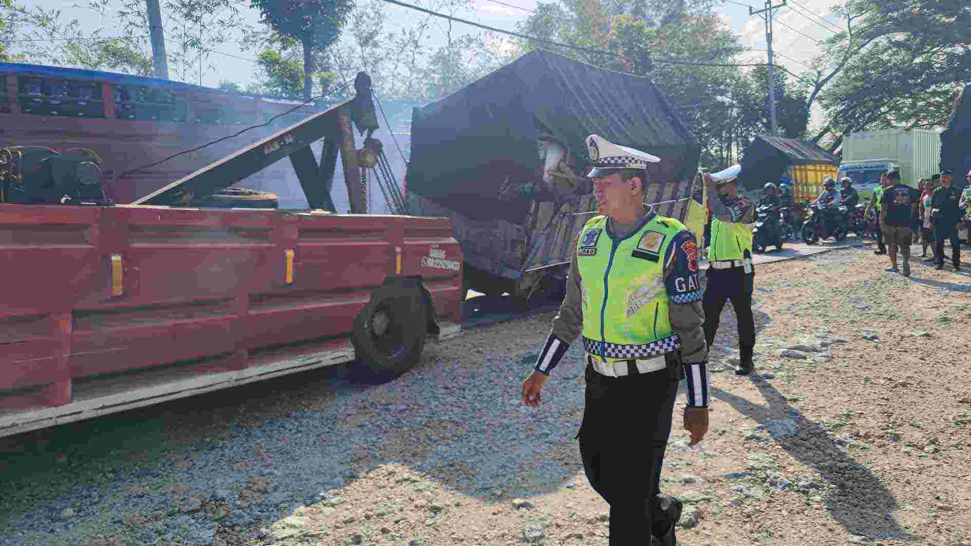 Kronologi Kecelakaan Beruntun di Tawangharjo: Truk Mogok Sebabkan 1 Tewas dan 1 Luka Serius