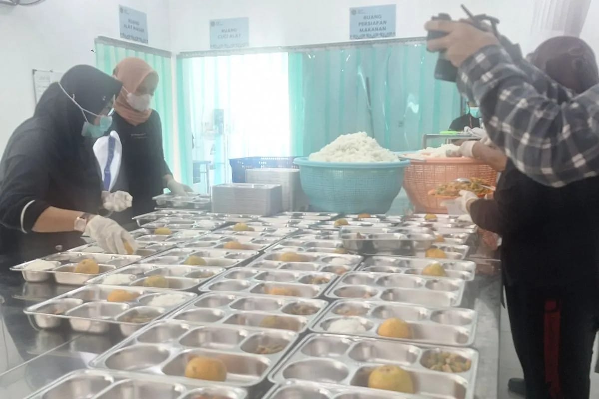 Menu Lezat dan Bergizi, Siswa Nikmati Program Makan Gratis di Banda Aceh