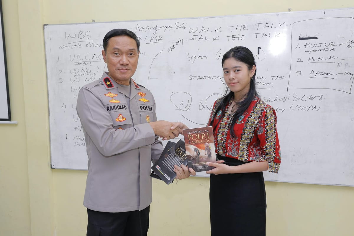 Perkuat Nilai Integritas Wakapolda Kalteng Beri Kuliah Umum Anti Korupsi di FISIP UPR