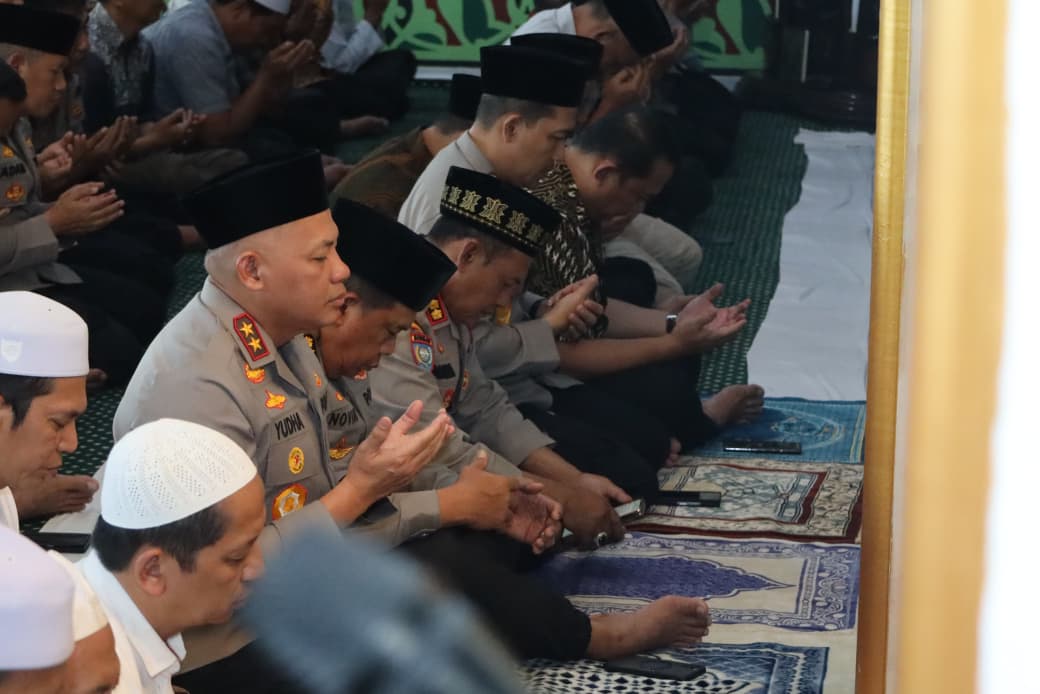 Polda Kalsel Gelar Shalat Ghaib dan Doa Bersama untuk Almarhum Affan Kurniawan
