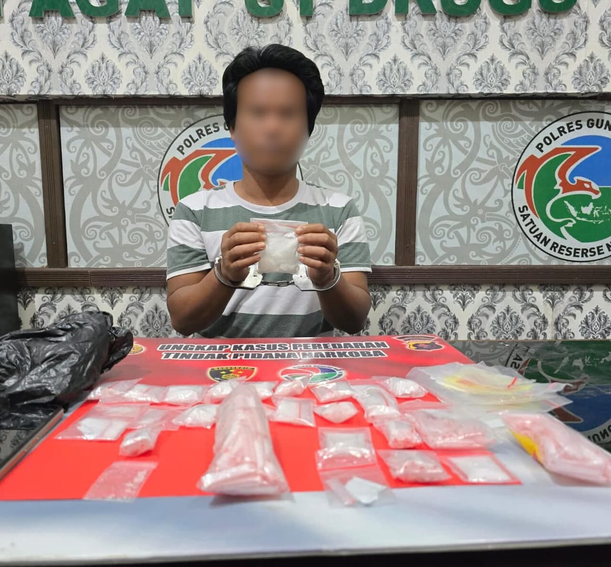 Polres Gumas Ungkap Peredaran Sabu di Sepang, Barang Bukti Disimpan di Plafon