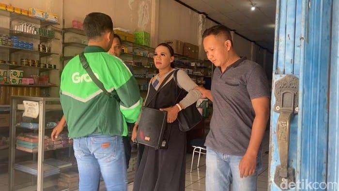 Satpol PP Banjarnegara Amankan Pengamen Waria yang Meresahkan Warga