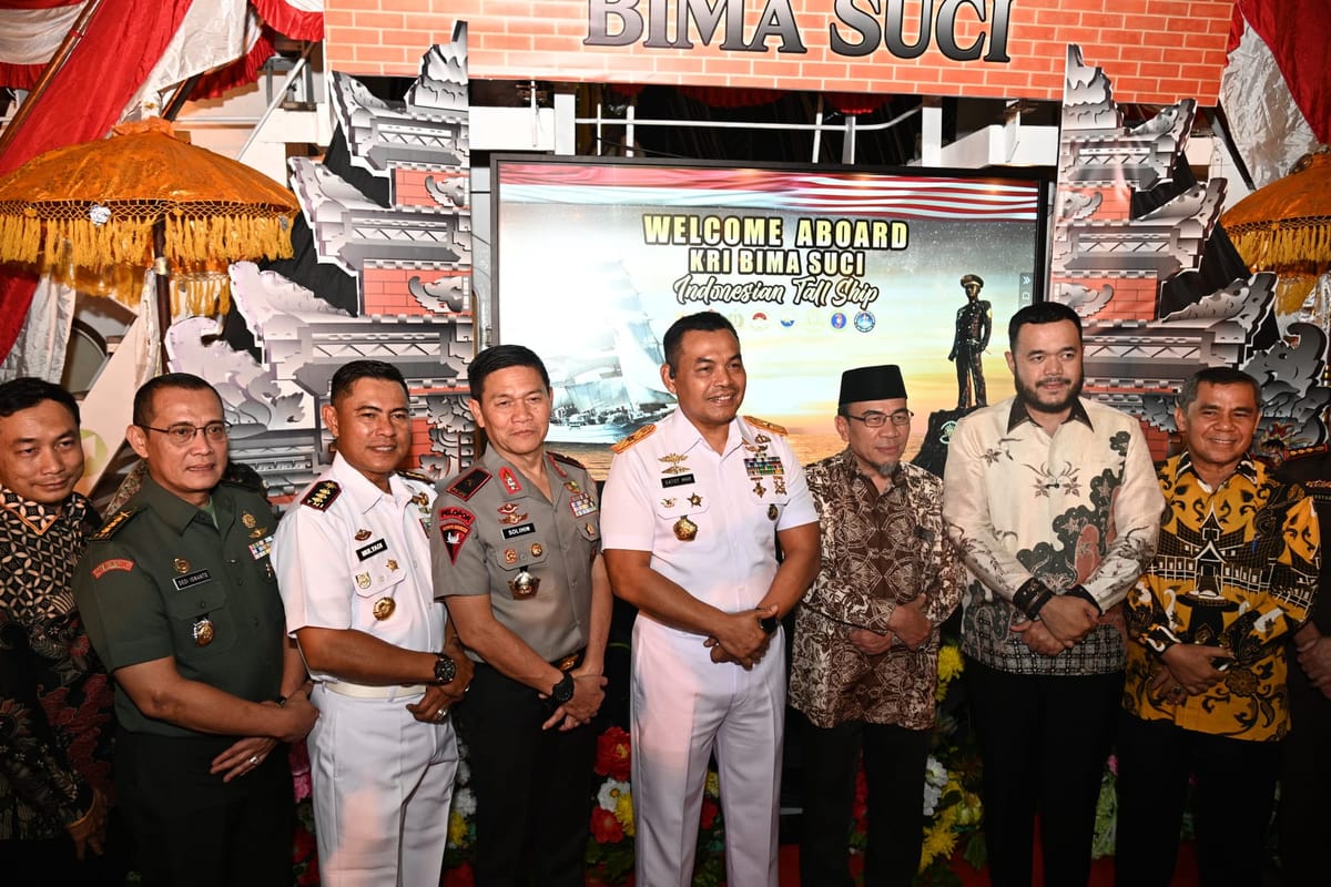 Sinergitas TNI AL, Polri, dan Pemerintah Daerah Eratkan Persaudaraan di Laut Sumbar