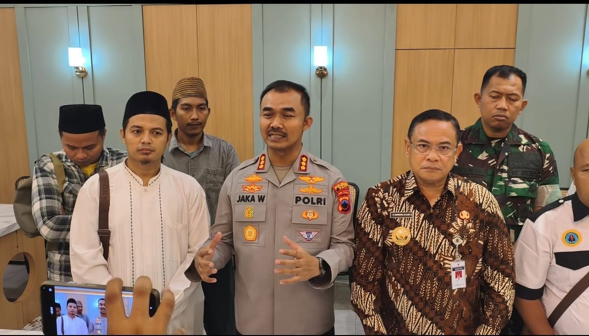 Temui Korlap, Bupati Pati Putuskan Pembatalan PBB-P2 250% dan Atur Jam Operasional Sekolah