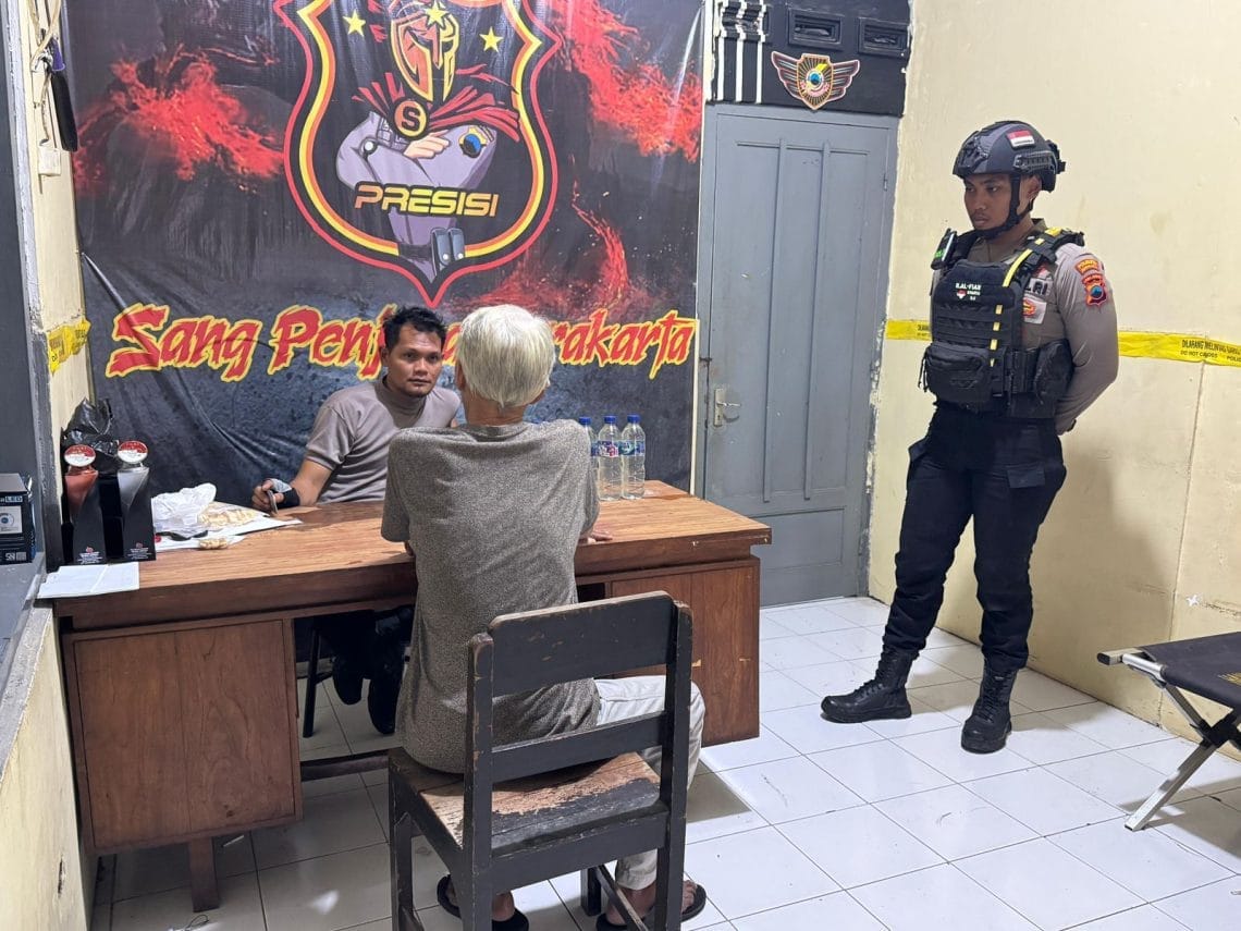 Tim Sparta Polresta Surakarta Grebek Penjual Miras di Keprabon