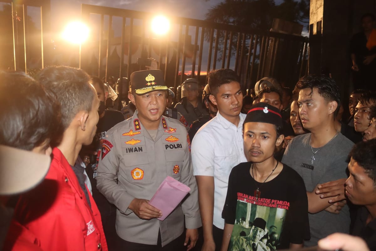 Unras Berjalan Tertib, Kapolda Kalteng Puji Sikap Damai Massa dan Petugas