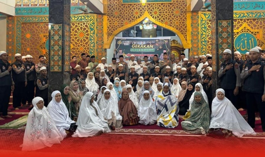 Wakapolda Sumbar Hadiri Gerakan Subuh Berjamaah, Ajak Jamaah Jaga Persatuan dan Toleransi Antar Umat Beragama