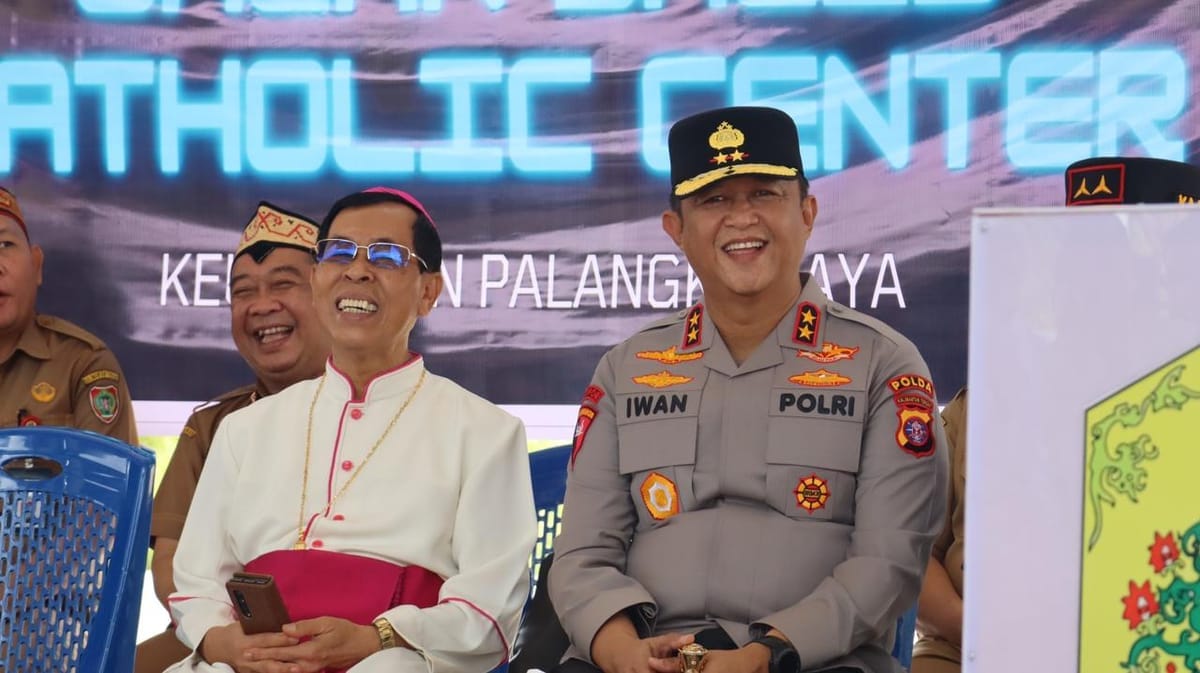 Hadiri Peresmian Jalan Salib, Kapolda Kalteng Tekankan Pentingnya Toleransi dan Kebersamaan