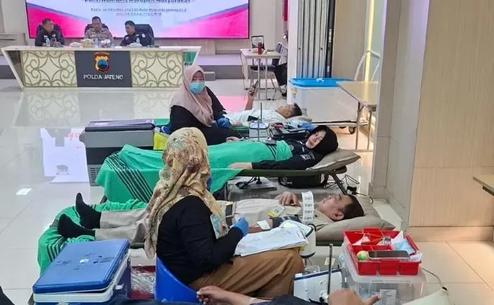 Humas Polda Jateng Gelar Donor Darah sebagai Wujud Polisi Humanis