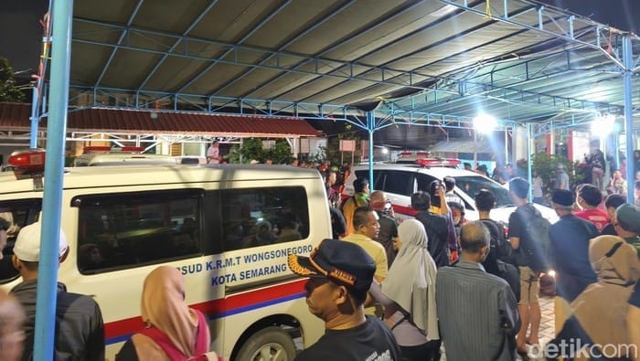 Jenazah Korban Kecelakaan Bus di Tol Pemalang Dievakuasi ke Semarang