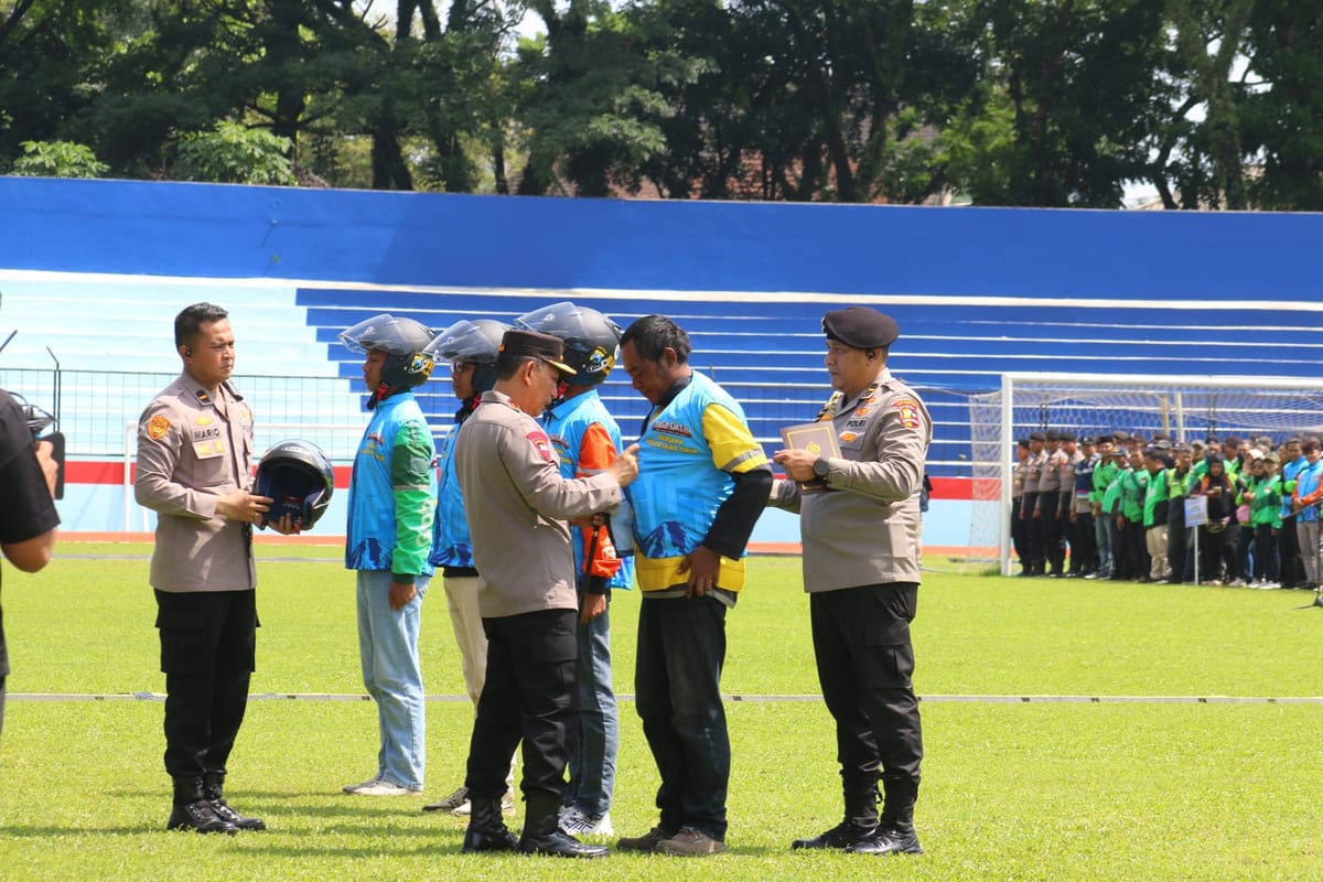 Kapolri Beri Apresiasi Kebersamaan Driver Ojol dalam Deklarasi Kamtibmas Jogo Jatim