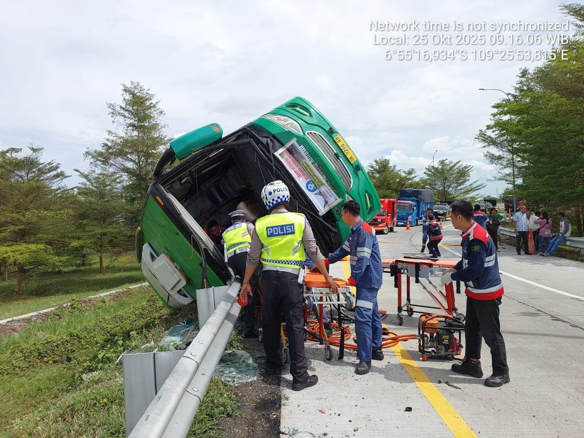 Lakalantas di Exit Tol Pemalang, Polisi Lakukan Penyelidikan Penyebab Kejadian