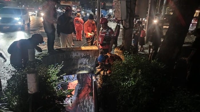 Lansia di Malang Hanyut ke Gorong-gorong Saat Hujan Deras