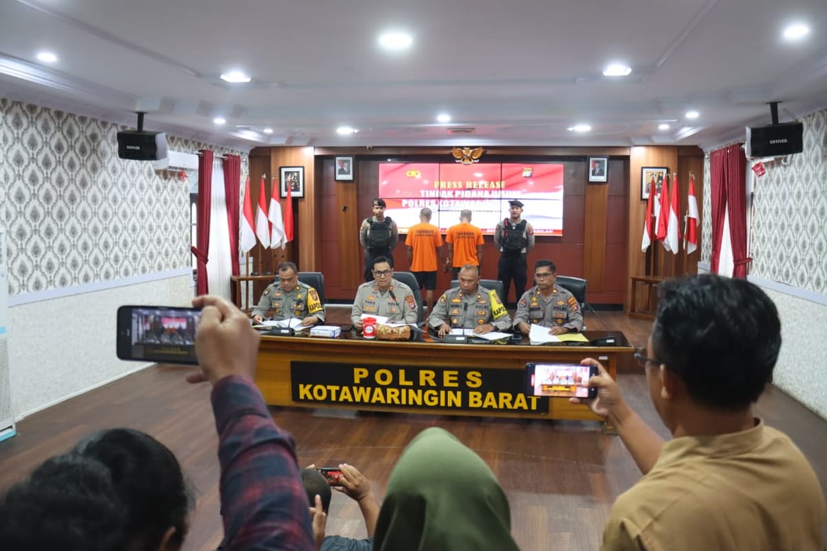 Nekat Curi Puluhan Motor, Dua Pria Ganteng Ditangkap Polisi di Kobar