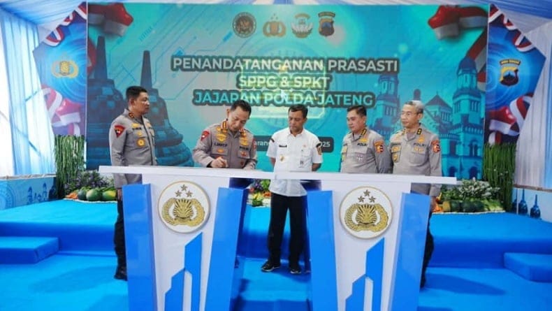 Optimalkan Pelayanan Publik, Kapolri Resmikan 35 SPKT Polres di Polda Jateng