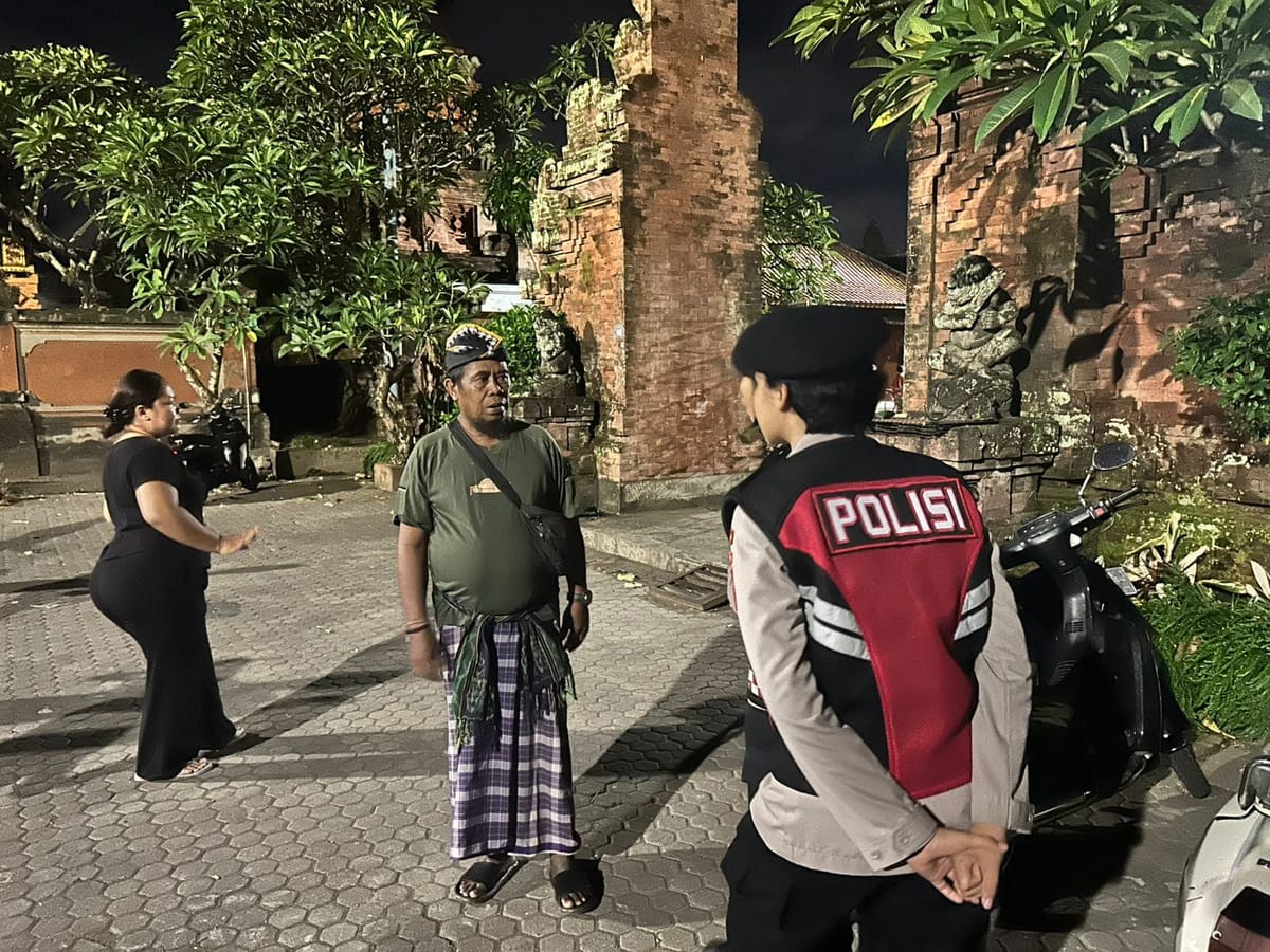Patroli Bersepeda Polwan Hadir Humanis Ditengah Masyarakat