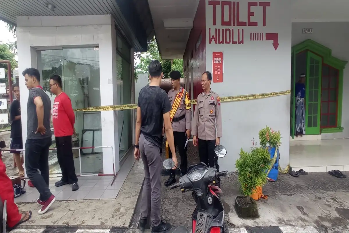 Penemuan Mayat Pria di Kamar Mandi SPBU Soka Gegerkan Warga Salatiga