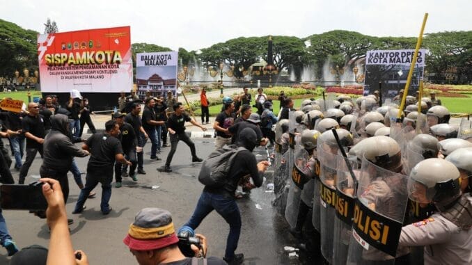 Polresta Malang Kota Gandeng Elemen Masyarakat dalam Simulasi Sispamkota