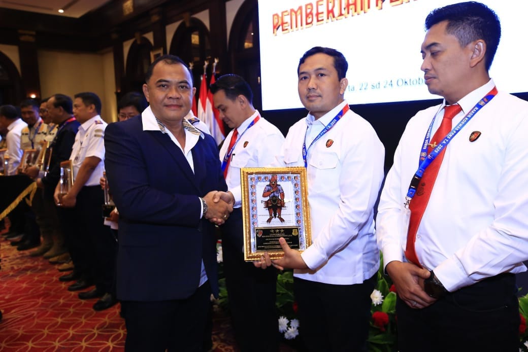 Prestasi Gemilang, Ditreskrimsus Polda Kalteng Terima Penghargaan dari Kabareskrim Polri