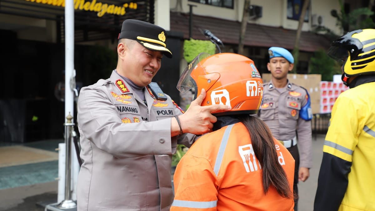 Semangat Kebangsaan Menggema di Mapolresta Malang Kota, Ratusan Ojol Ikut Deklarasi Damai