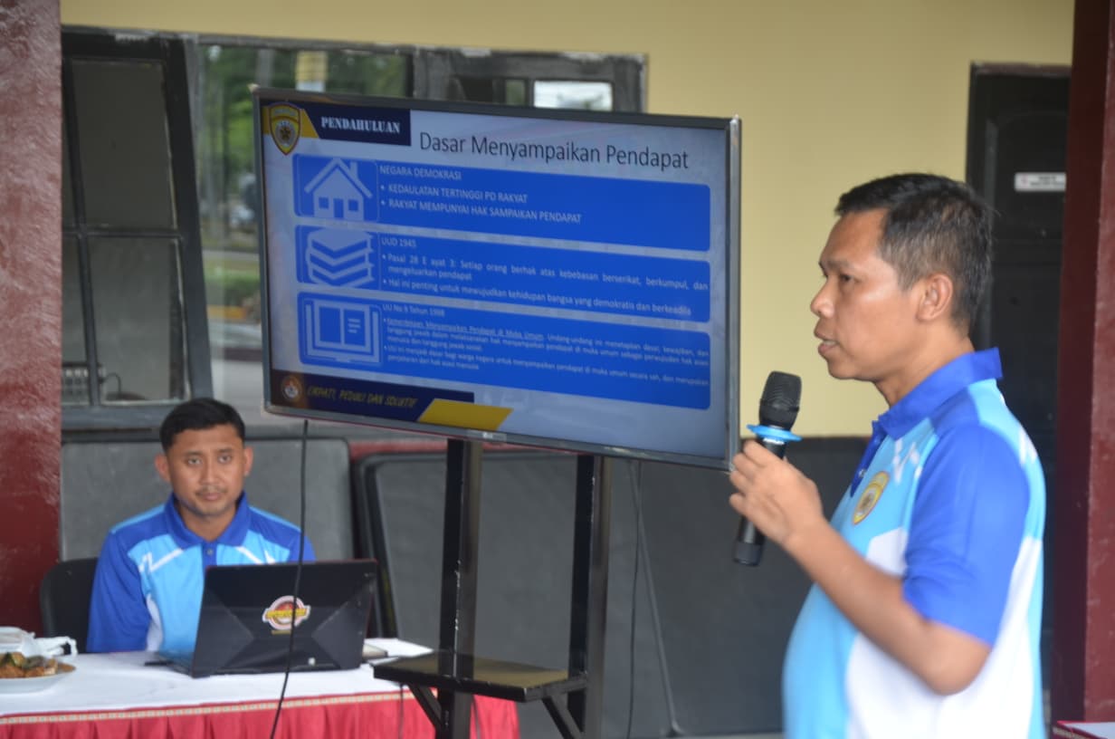 Tingkatkan Kemampuan Pengendalian Diri, Personel Ditsamapta Polda Kalteng Dapat Pembekalan Psikologi Massa