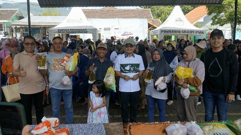 Warga Malang Raya Antusias, Ribuan Paket Sembako dari Cak Udin Langsung Ludes