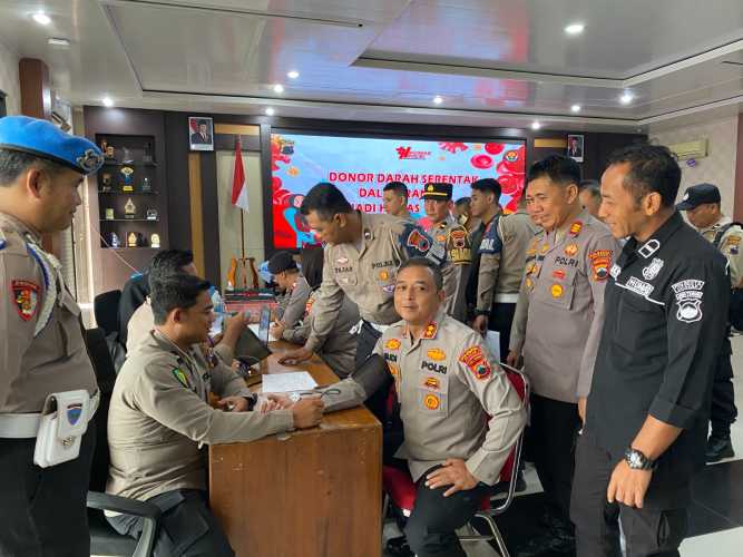 Wujud Kepedulian Polri, Polresta Cilacap Gelar Donor Darah di HUT ke-74 Humas Polri
