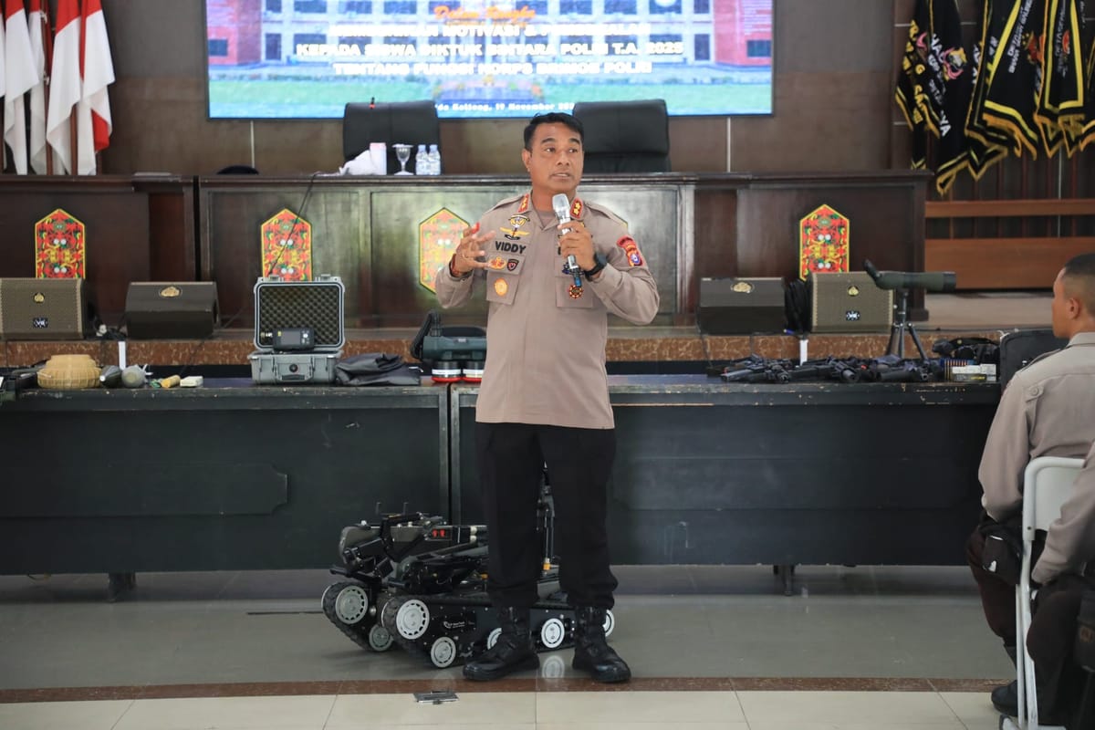 Bangun Generasi Polri Tangguh, Wadansatbrimob Kalteng Paparkan Sejarah dan Prestasi Brimob