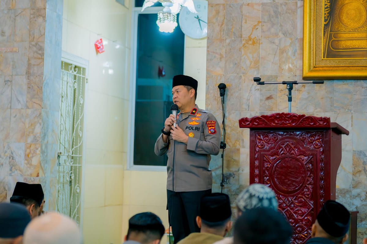 Dampingi Kapolresta Padang, Wakapolda Sumbar Brigjen Solihin Sambung Silaturahmi Lewat Subuh Berjamaah