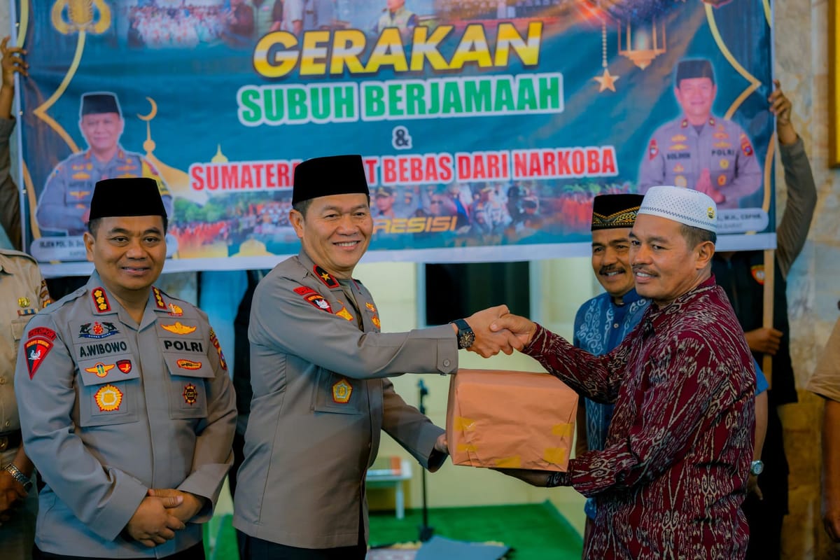 Gerakan Subuh Berjamaah Polda Sumbar: Brigjen Solihin Ajak Warga Rawat Ukhuwah dan Kamtibmas