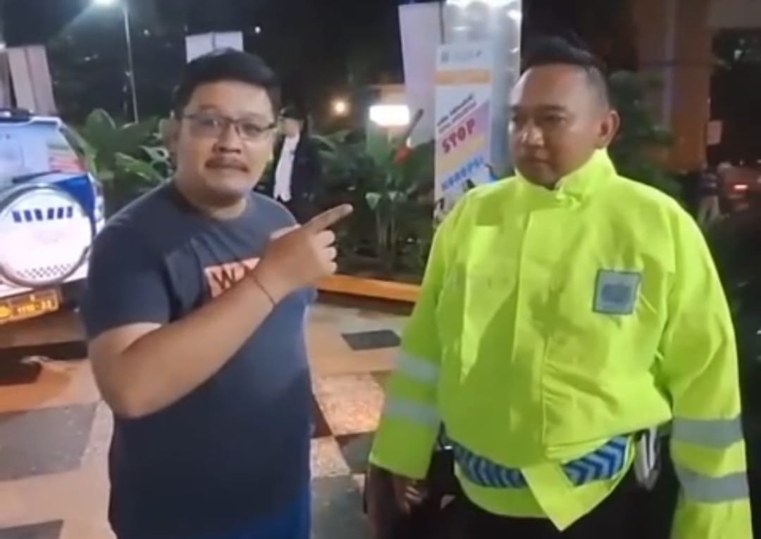 Humanis dan Cepat: Polresta Malang Kota Kawal Warga Sakit Lambung hingga Tiba Aman di RSSA