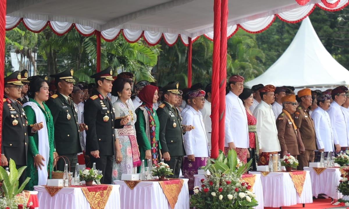 Kapolda Bali Hadiri Upacara Peringatan Hari Pahlawan ke-80 Tahun 2025